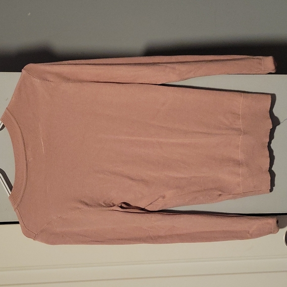 Guess Sweater - Picture 4 of 4